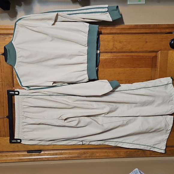 NWT edikted Superstar Off White And Green Flared Baggy Tracksuit - Picture 8 of 16